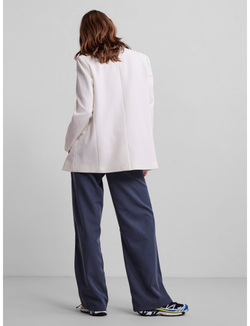 Pcbossy blazer blanca...
