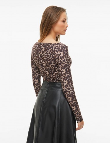 Vileoa top animal print...