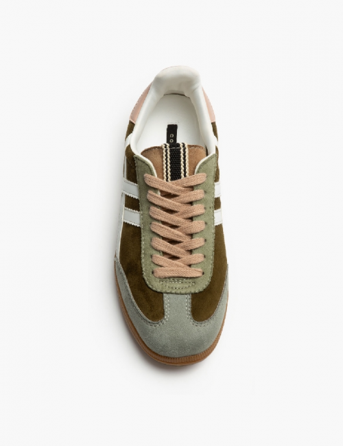 Deportiva kaki combinada