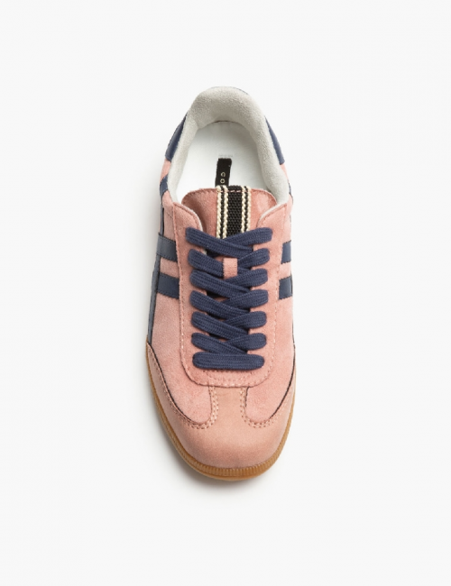Deportiva rosa combinada
