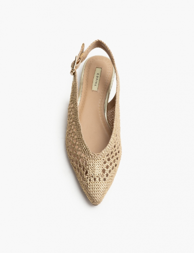 Zapato dorado destalonado