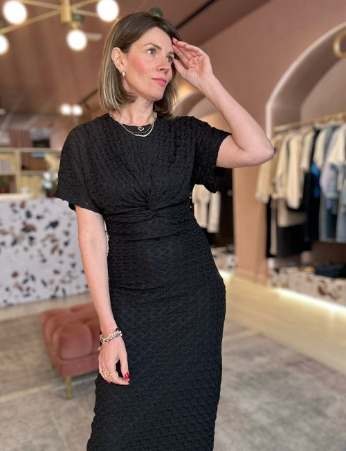Visolira vestido negro encaje