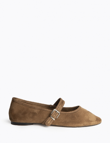 Merceditas camel