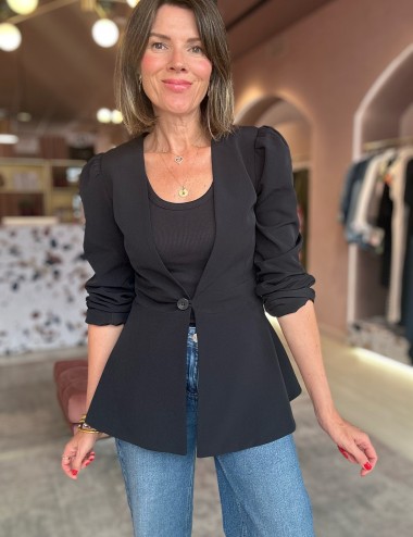 Virasa blazer negra peplum