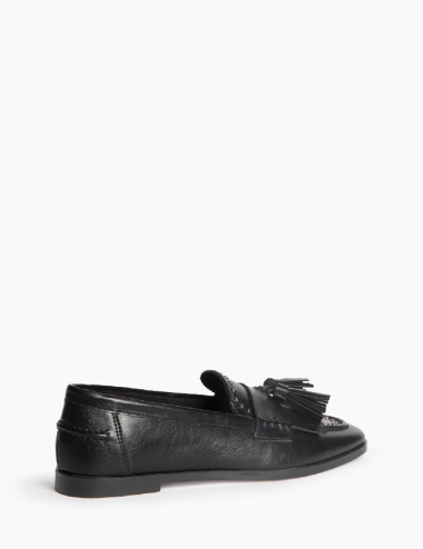 Mocasín tachuelas negro